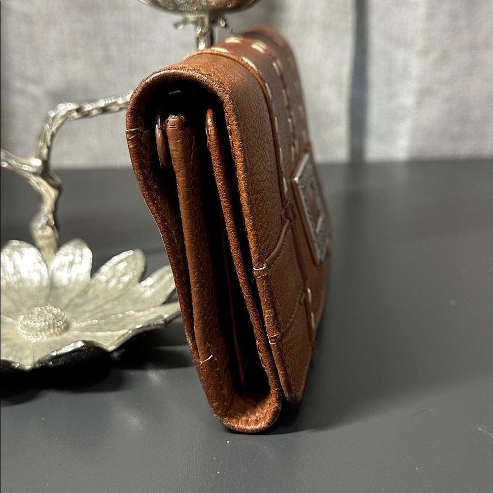 Brighton Wallet - Picture 5 of 11